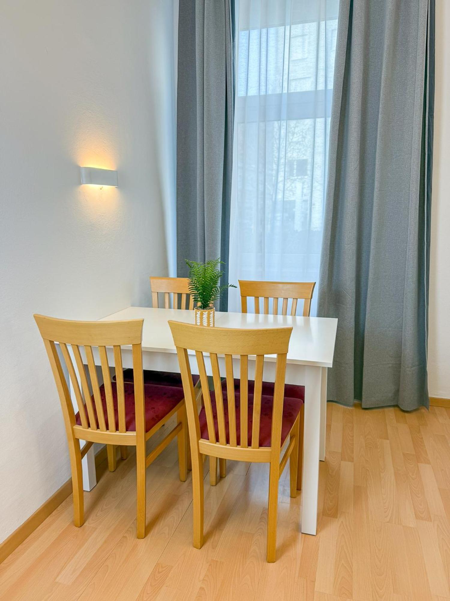 Serenity Apartment - Harmony 레오벤 외부 사진